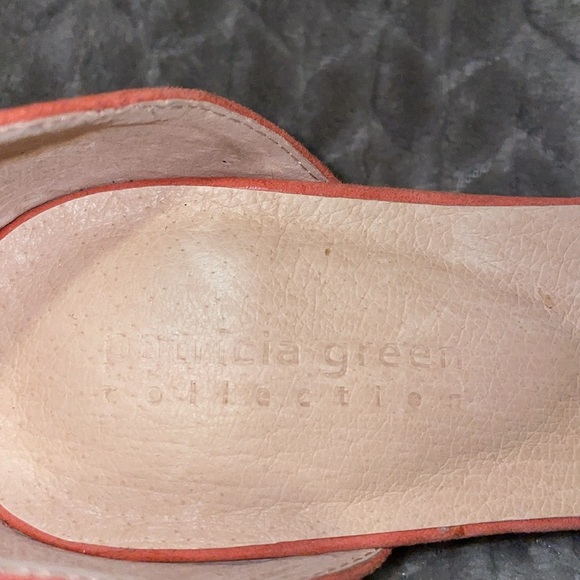 NWOT Patricia Green Horse Bit Sandals. Size 8. Pink/Coral Color.  Low Heel. - Picture 7 of 11